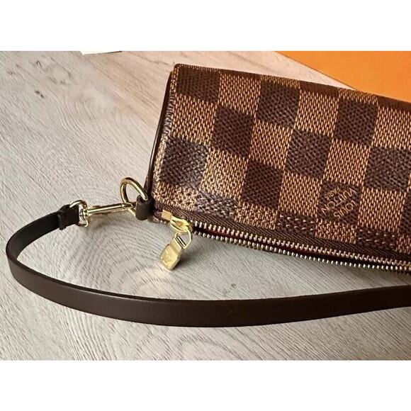 Louis Vuitton Papillon Damier Ebene Purse with Pouch MB3068 - Picture 16 of 16